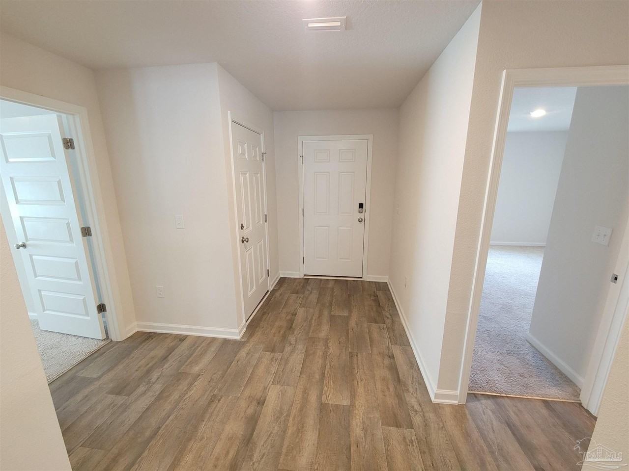 5475 Merlin Way - Photo 4 of 22