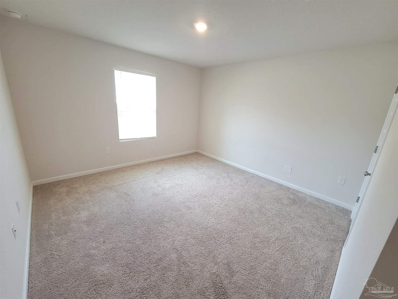 5475 Merlin Way - Photo 7 of 22