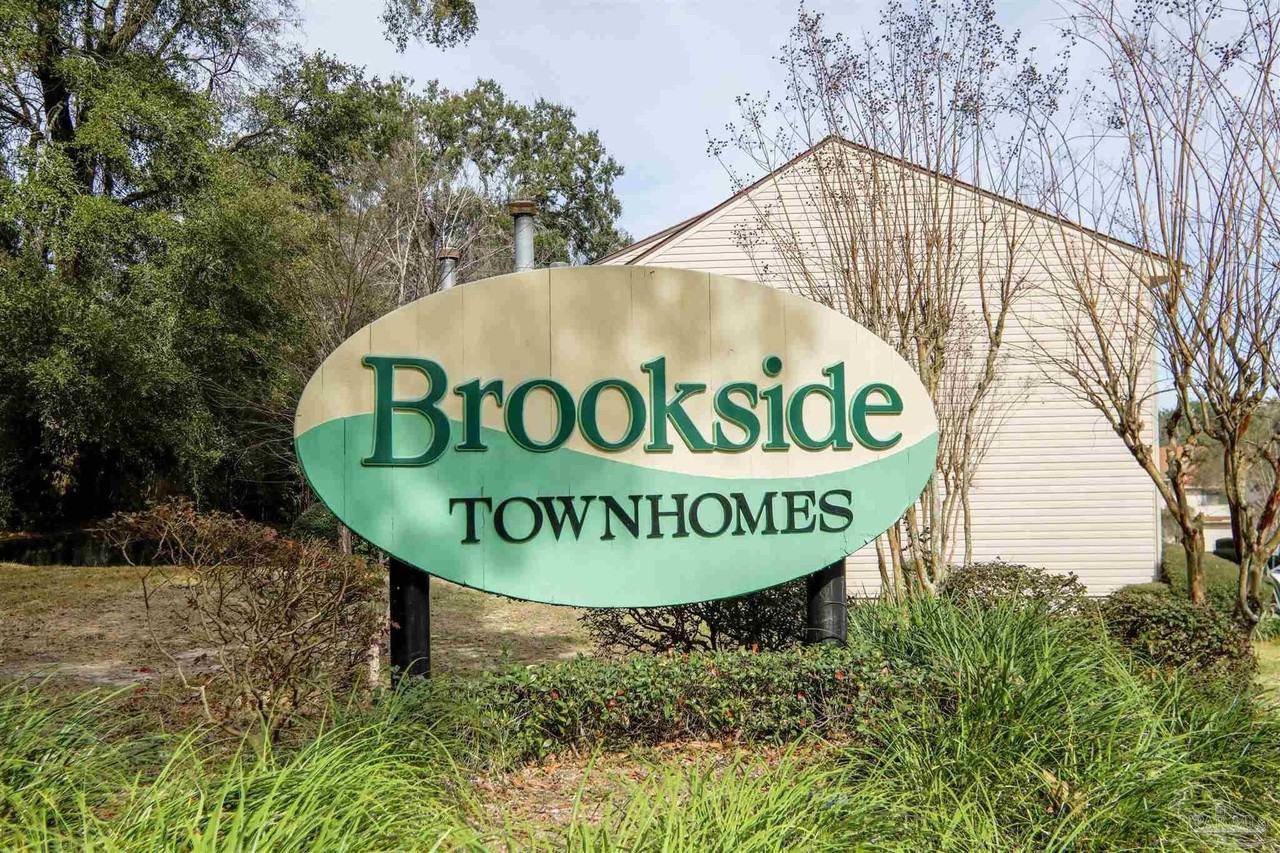 912 Brookside Ct - Photo 4 of 6