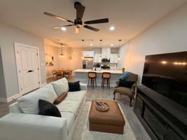 featured image of 1235 S Plum St #D