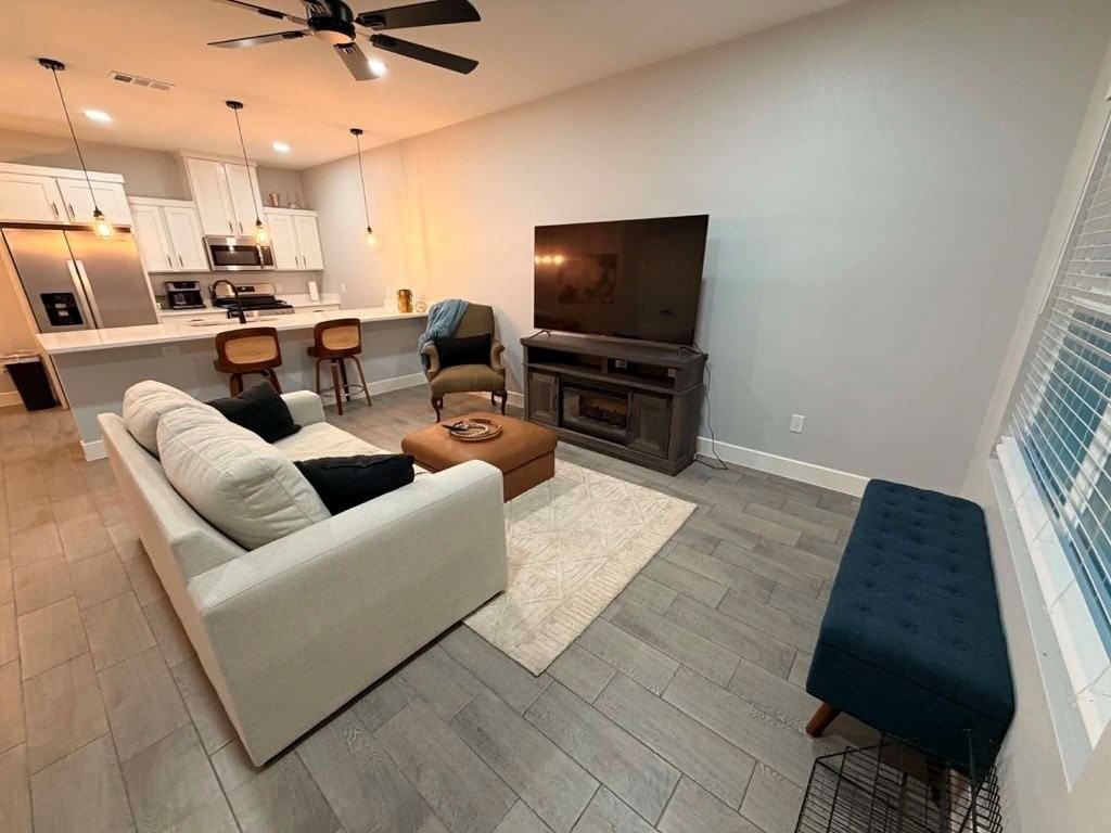 1235 S Plum St #D - Photo 2 of 14