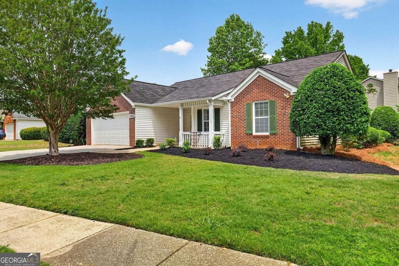 4502 Legend Hollow Ln