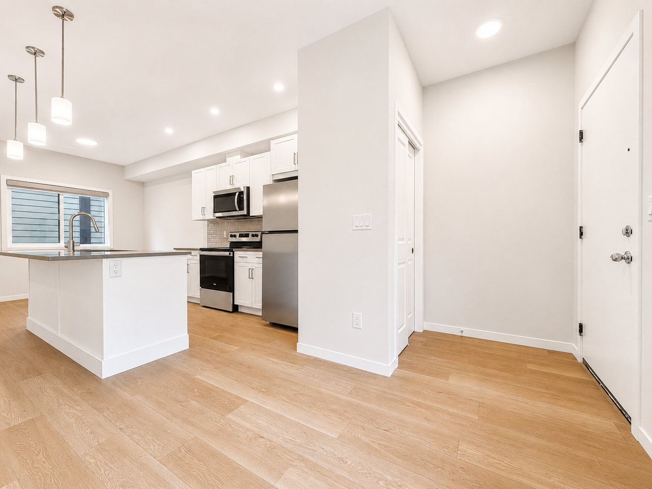 815 17th Ave NW - Photo 5 of 23