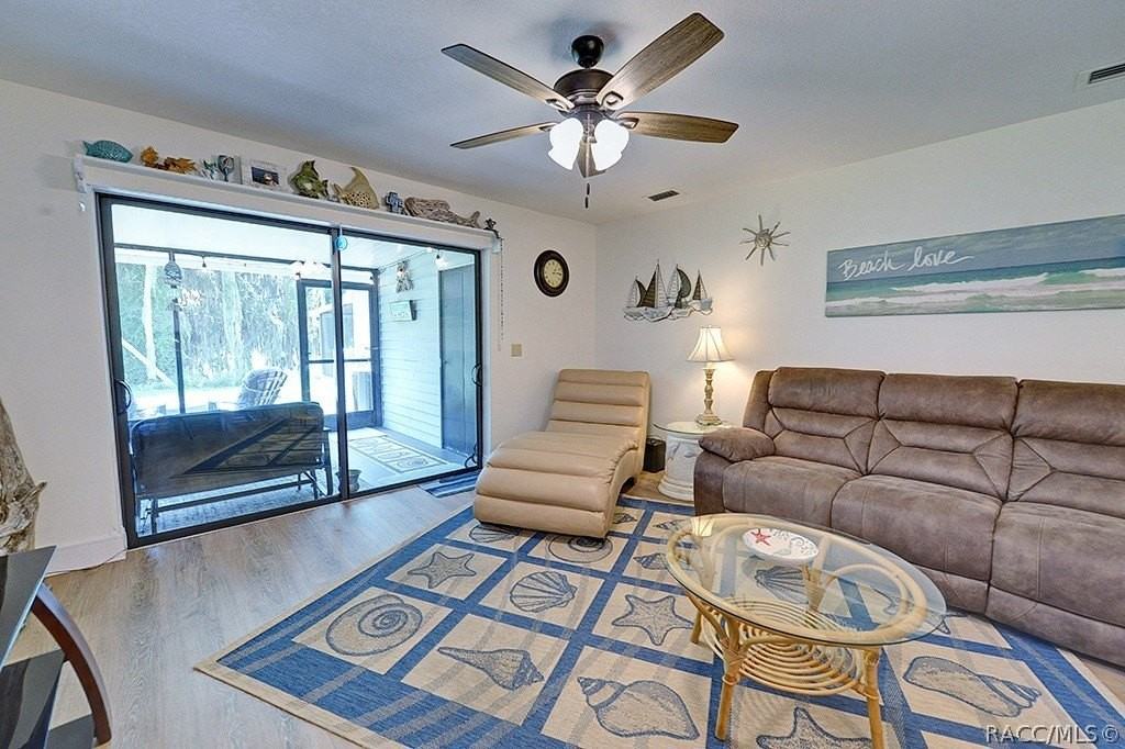888 Pritchard Island Rd - Photo 5 of 18