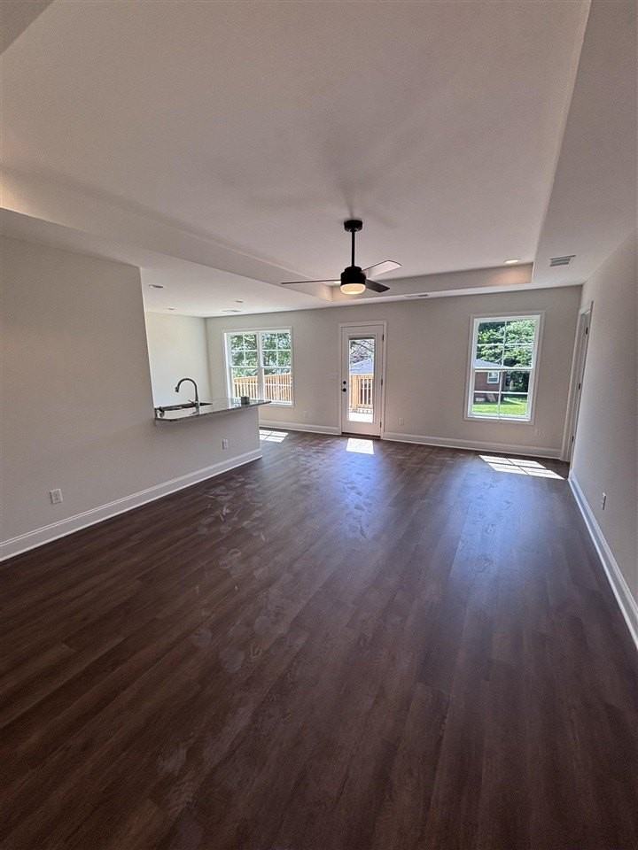 720 Alexander Way - Photo 4 of 12