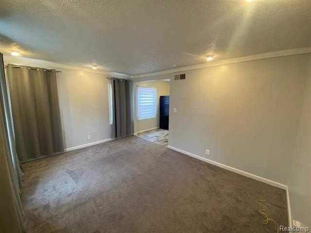 1800 Browning St - Photo 3 of 11