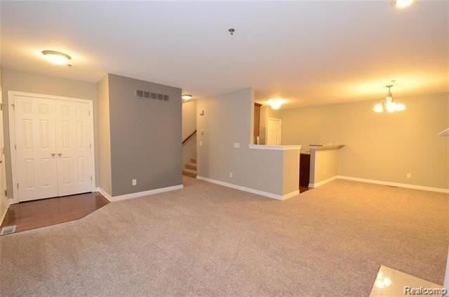 263 S Village Way #23 - Photo 6 of 37