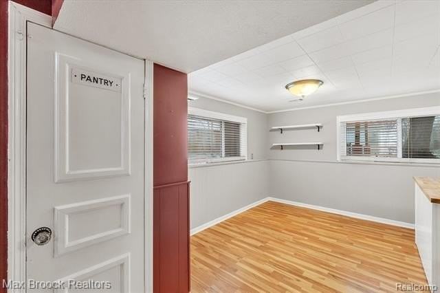 978 Panorama Dr - Photo 6 of 27