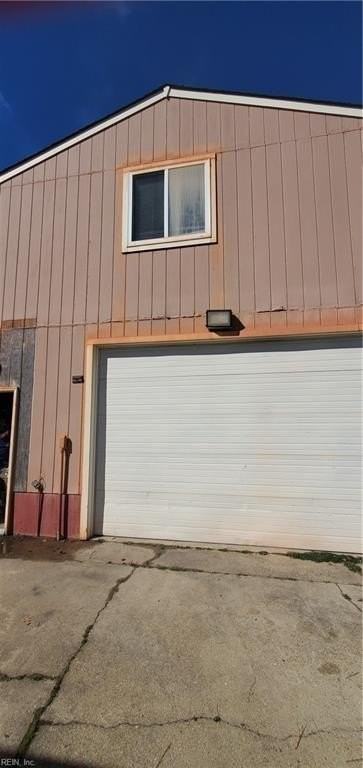 3828 Brentwood Cres - Photo 2 of 4