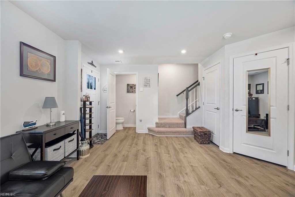 7537 Luminary Dr - Photo 4 of 26