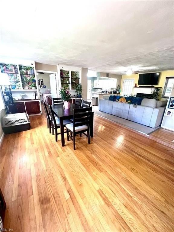 1544 Kilmer Ln - Photo 5 of 40