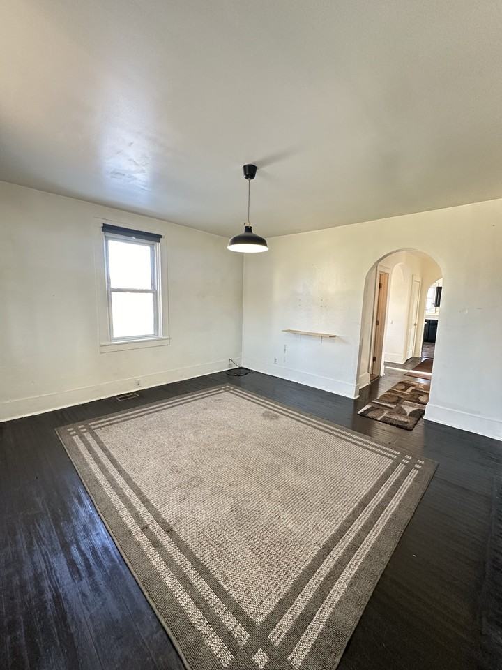501 S Washington St #1 - Photo 5 of 14