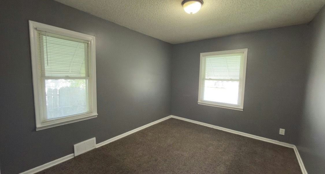 14469 Hendricks Ave - Photo 6 of 11