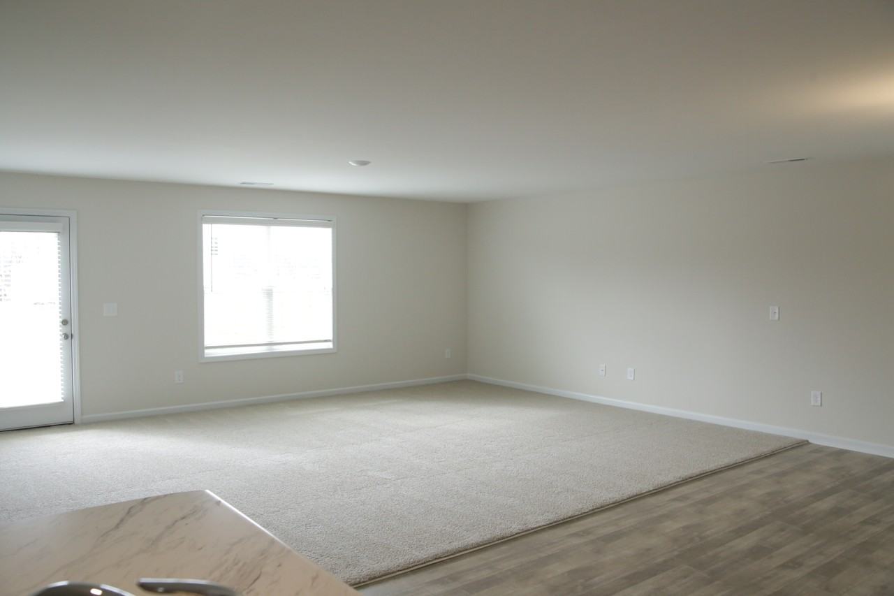 36 Alderman Ct - Photo 7 of 7