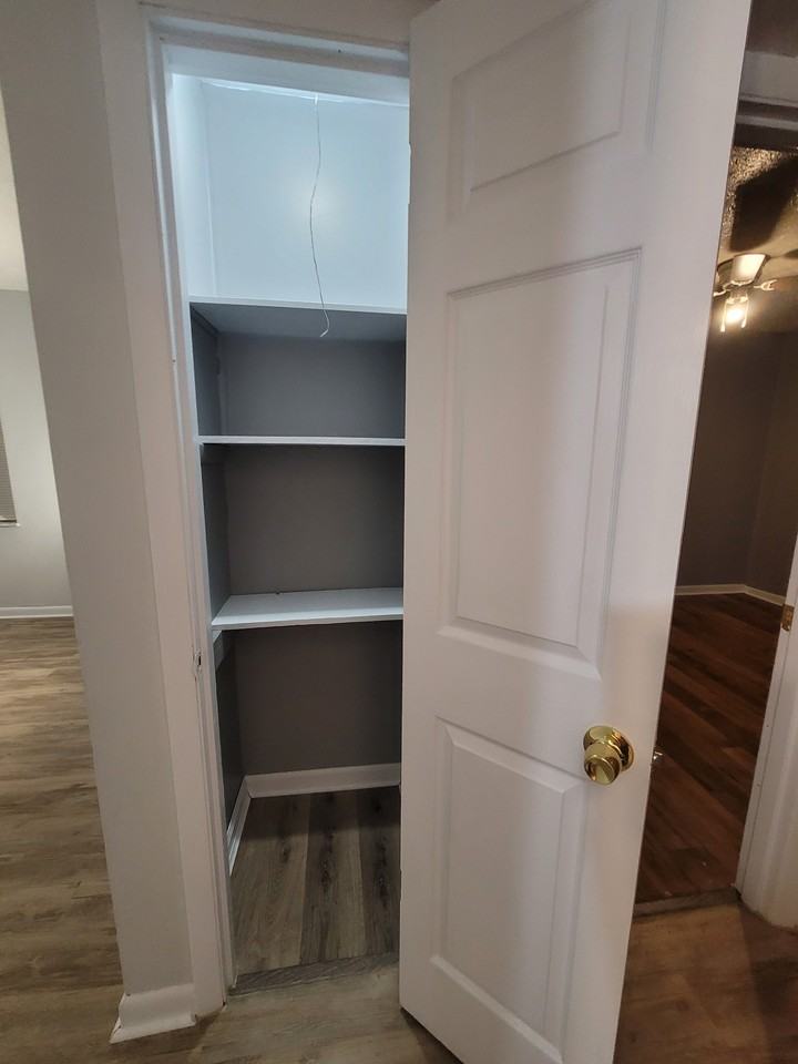 713 Mill St #1 - Photo 7 of 9