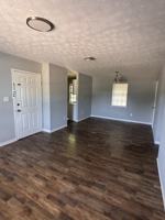 featured image of 821 W Edgemont Ave #833