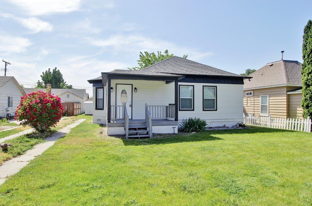 616 9th Ave S