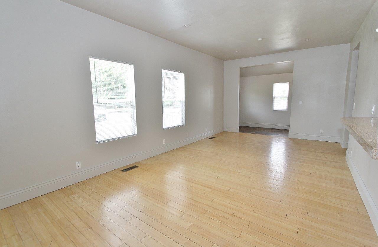 616 9th Ave S - Photo 4 of 27
