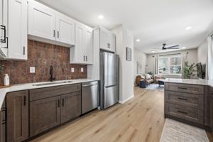 featured image of 918 7th St Se #C