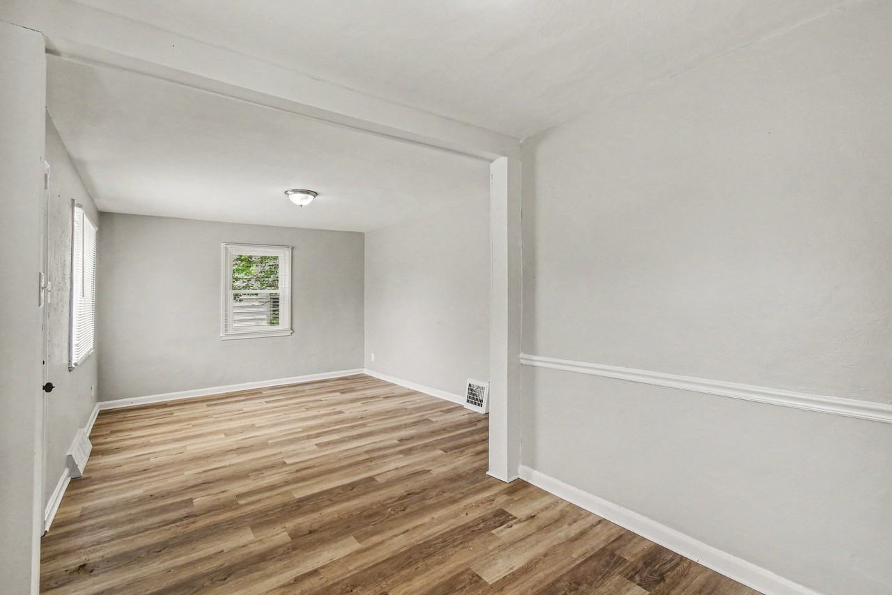 5613 Statler Ave - Photo 7 of 17