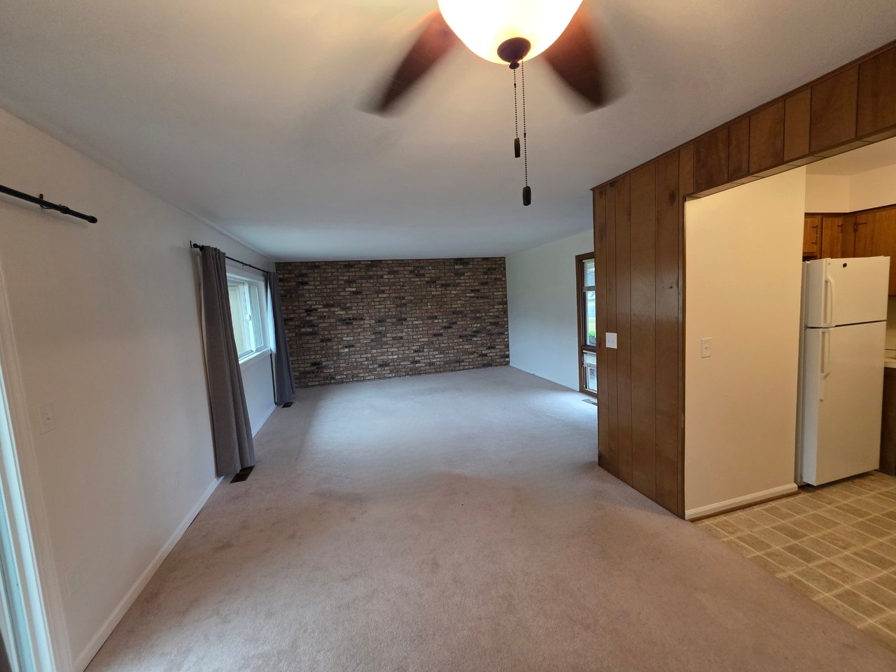 7817 Cedar Lake Rd - Photo 2 of 7