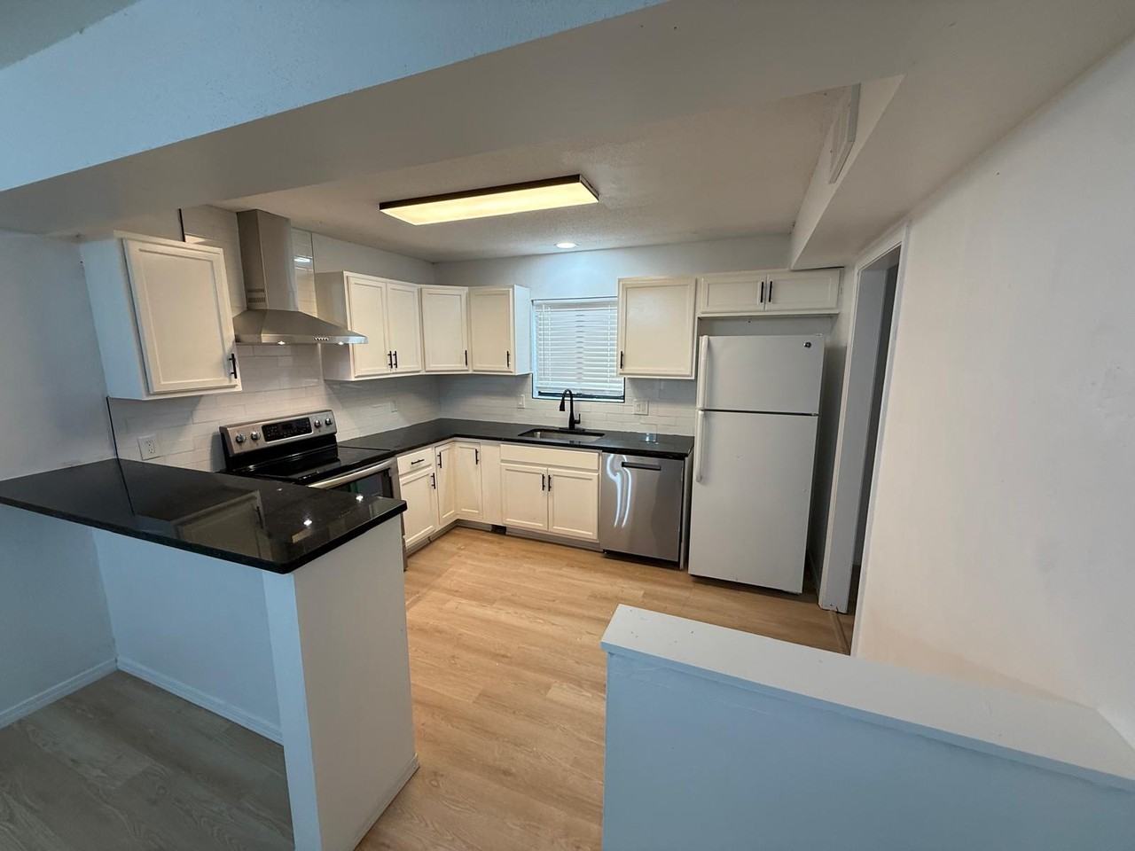 3201 Nw Canterbury Pl - Photo 3 of 18