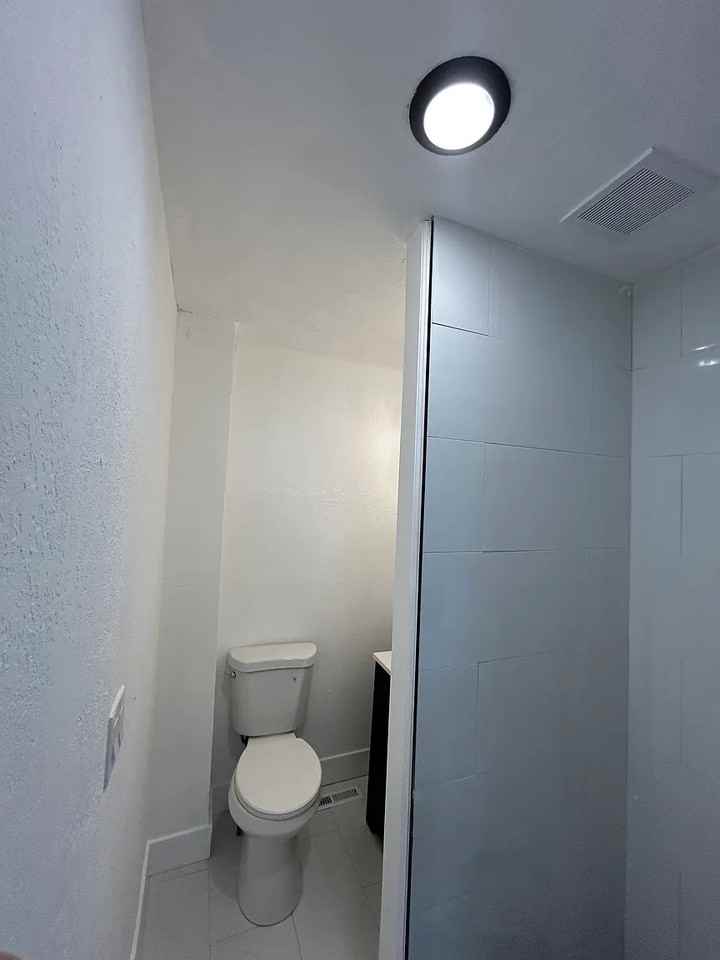 4138 Locust St - Photo 7 of 12