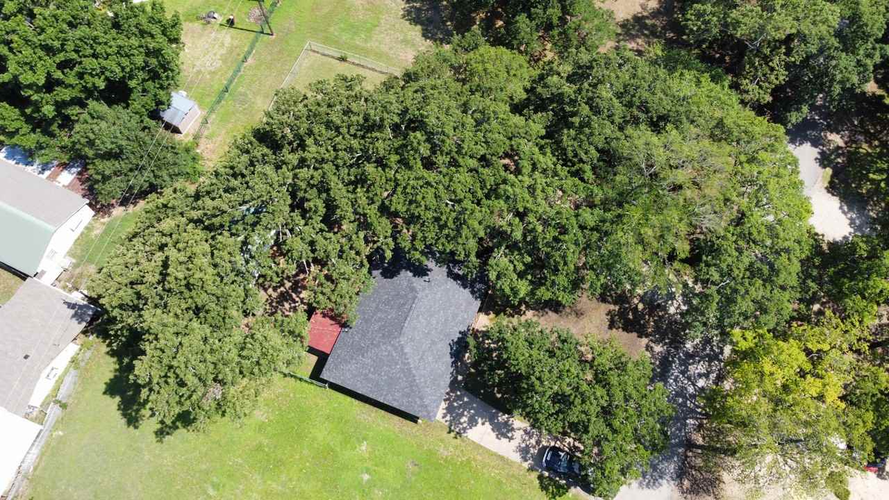 743 Oak Leaf Trl - Photo 5 of 23