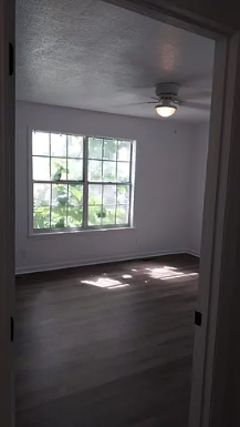 323 Bailey Rd - Photo 3 of 12