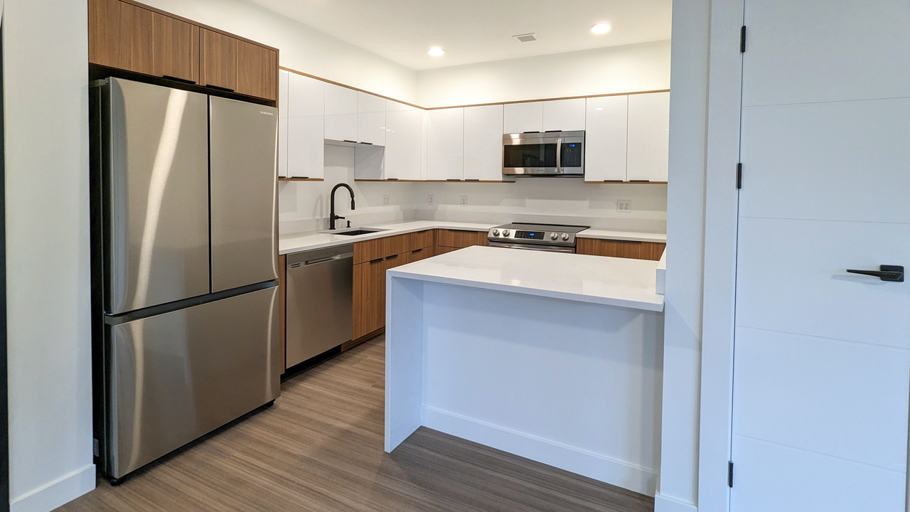 602 Loring Ave #206 - Photo 5 of 5