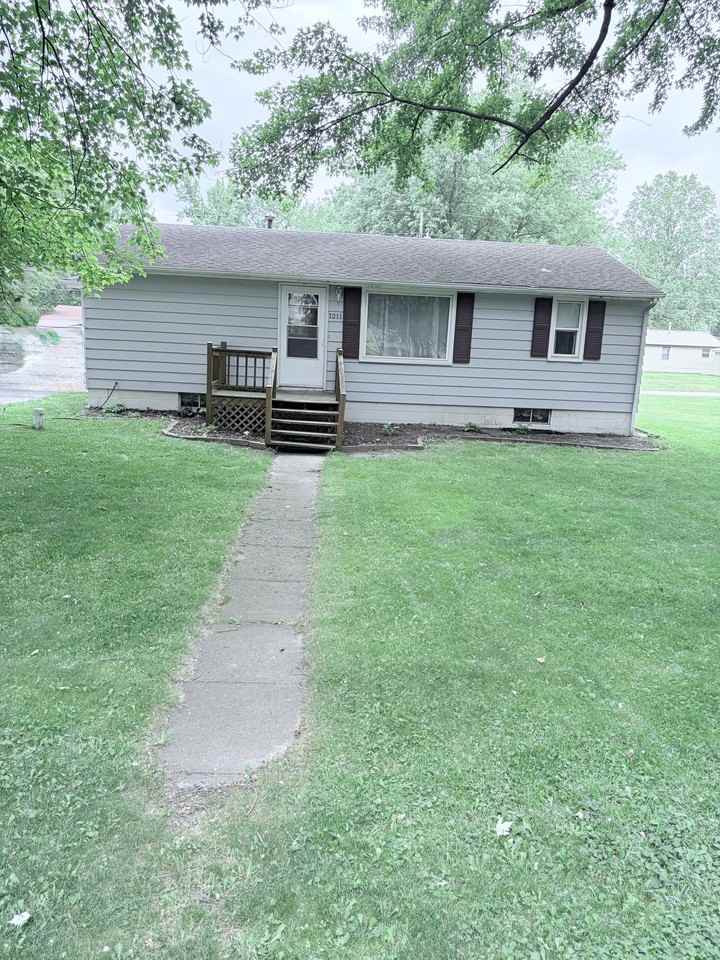 1211 Wooster Rd - Photo 2 of 20