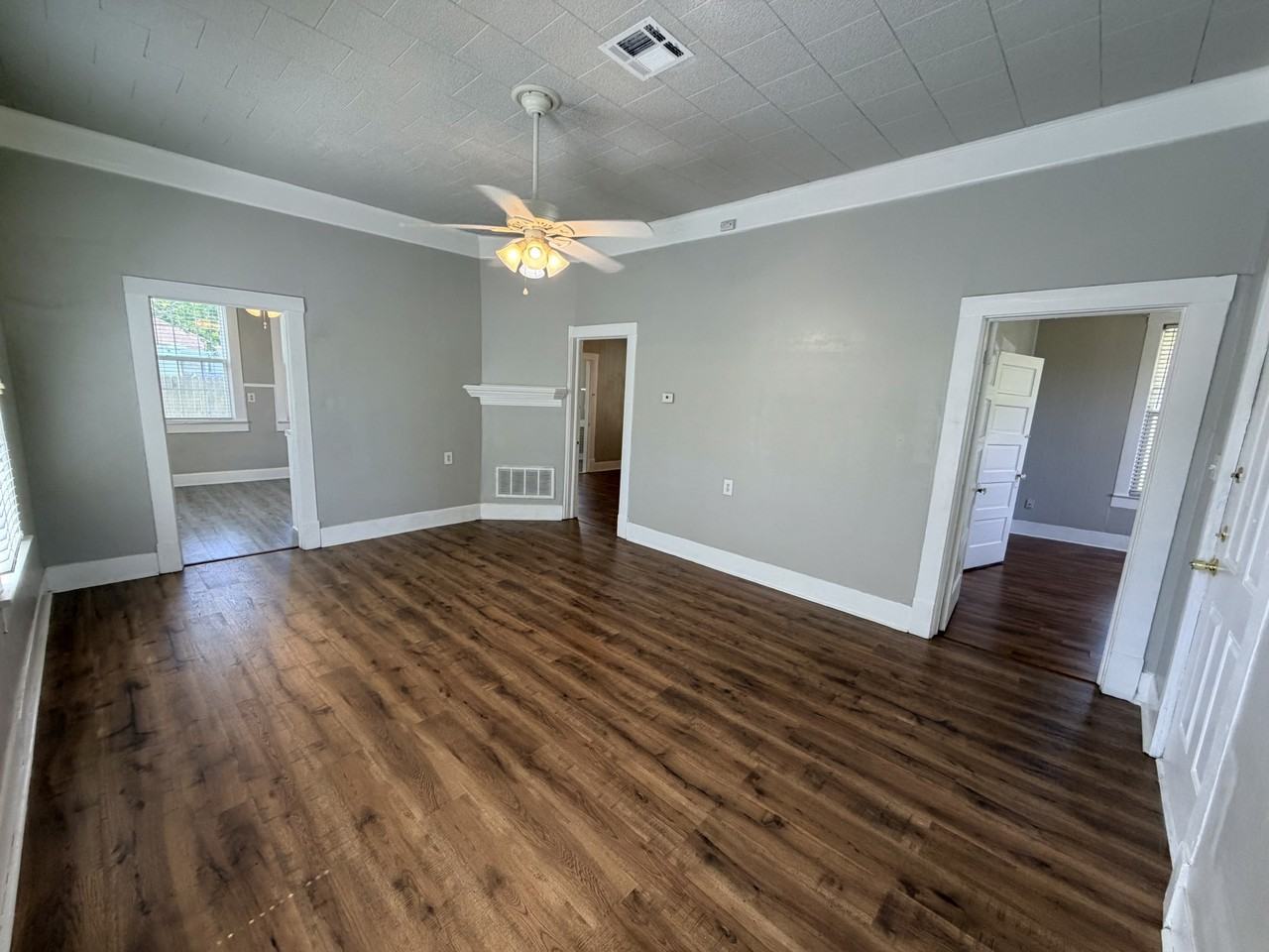 508 Forrest St - Photo 4 of 11