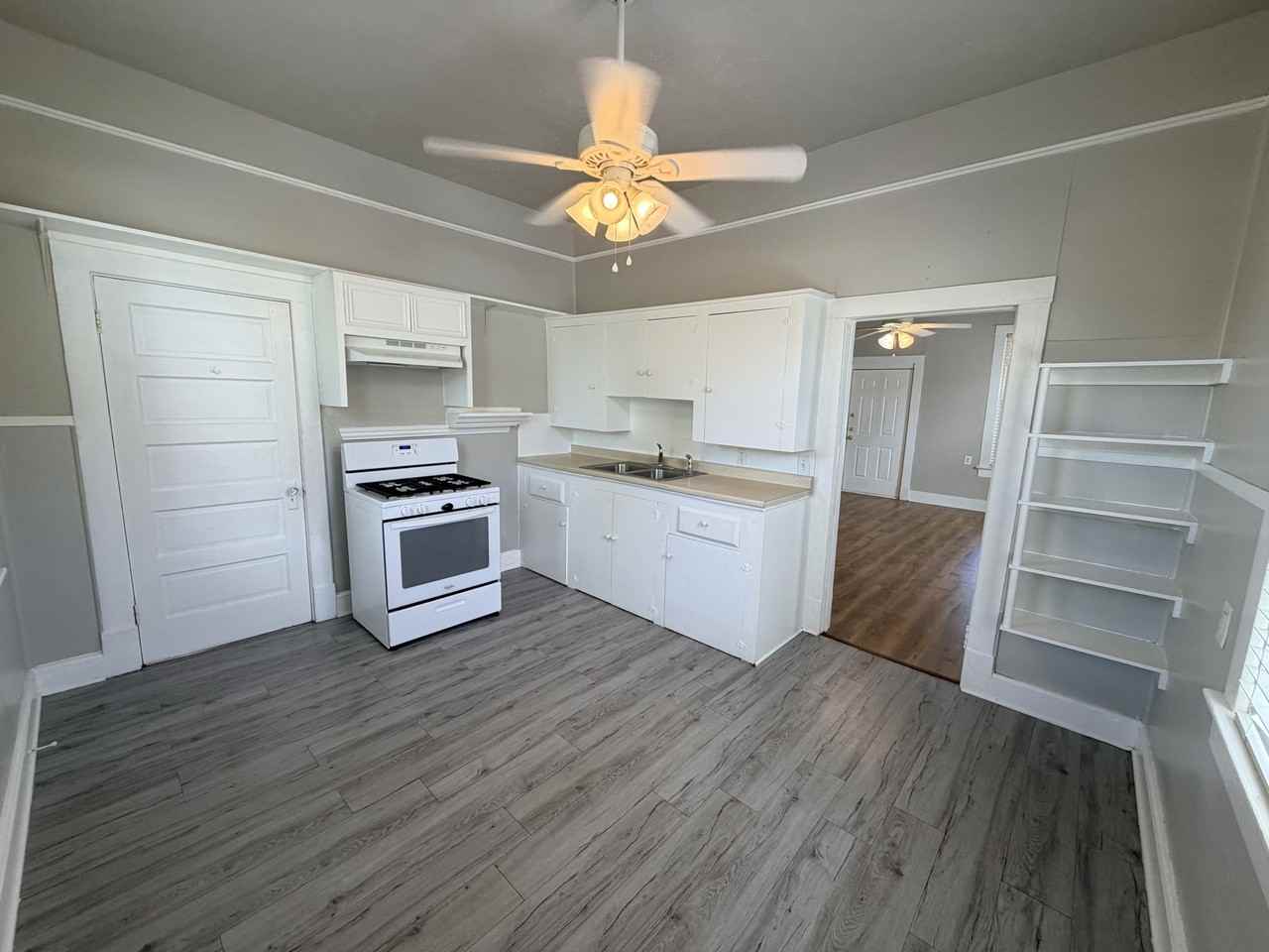 508 Forrest St - Photo 7 of 11