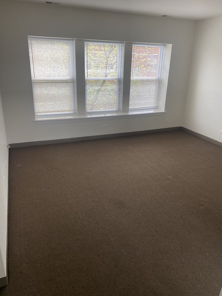 5647 W Madison St #10-3C - Photo 6 of 7