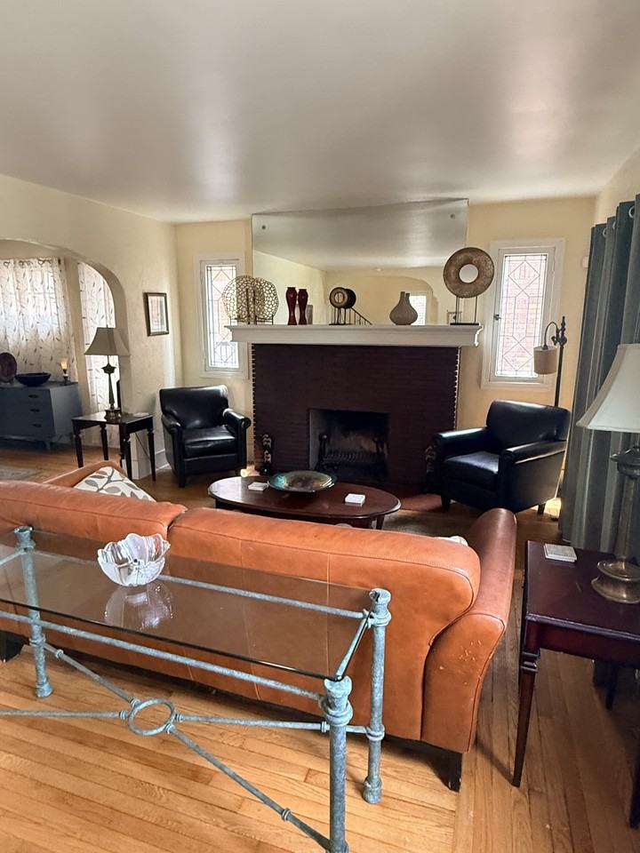 2655 Collingwood St - Photo 2 of 21