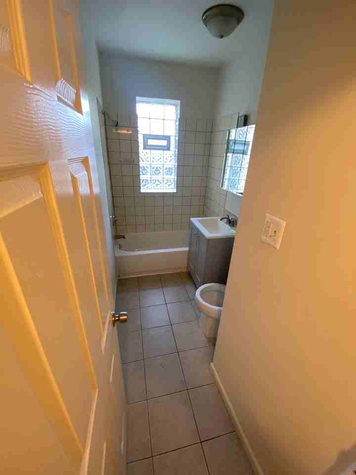 5001 W Monroe St #110-3 - Photo 4 of 6