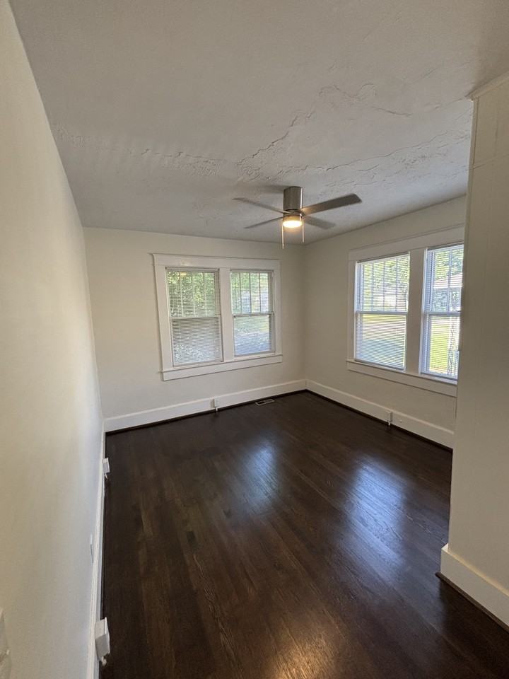 4118 50th Ave N - Photo 3 of 16