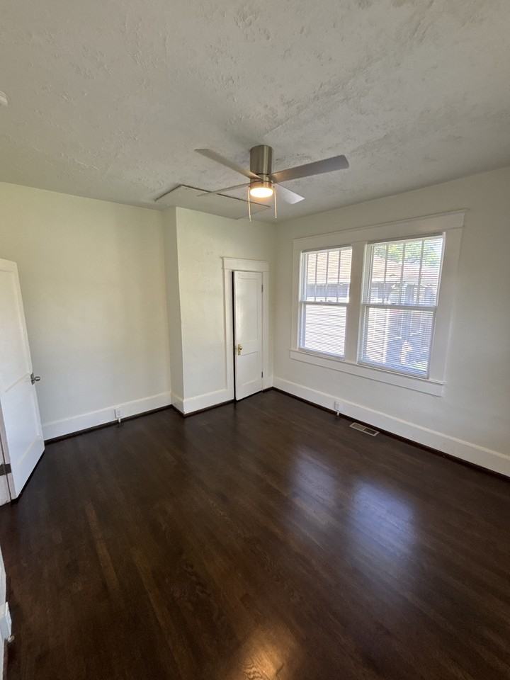 4118 50th Ave N - Photo 6 of 16