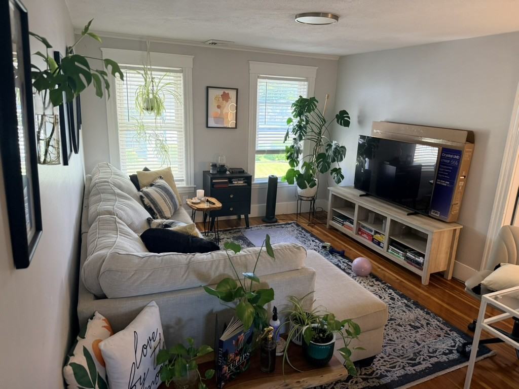21 Cross St #3L - Photo 2 of 10