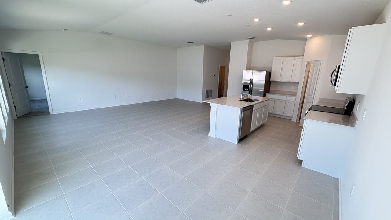 4585 Golden Knight Blvd - Photo 2 of 21