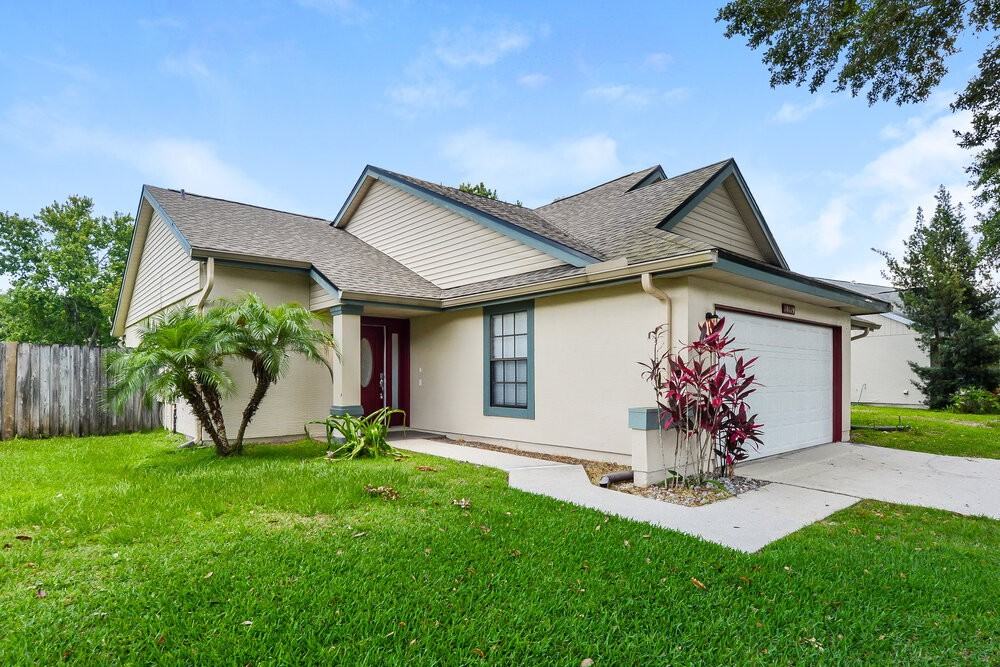 10119 Pink Carnation Ct - Photo 3 of 16