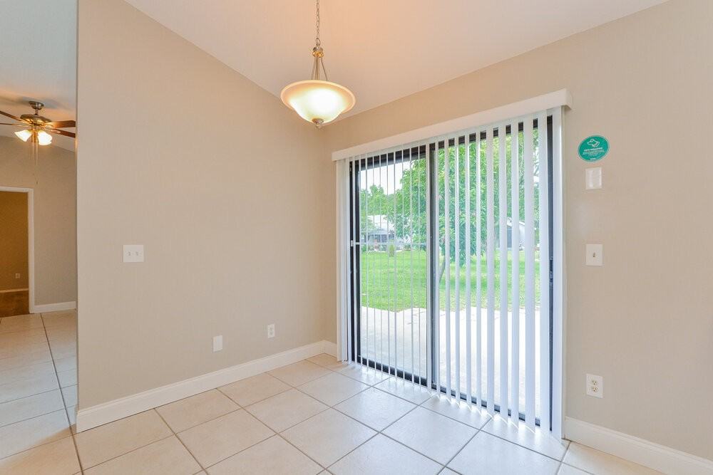 10119 Pink Carnation Ct - Photo 7 of 16