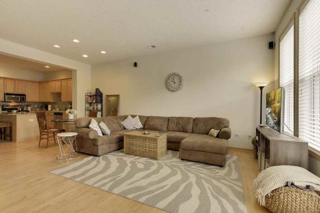 5900 Oxford St #21 - Photo 5 of 21