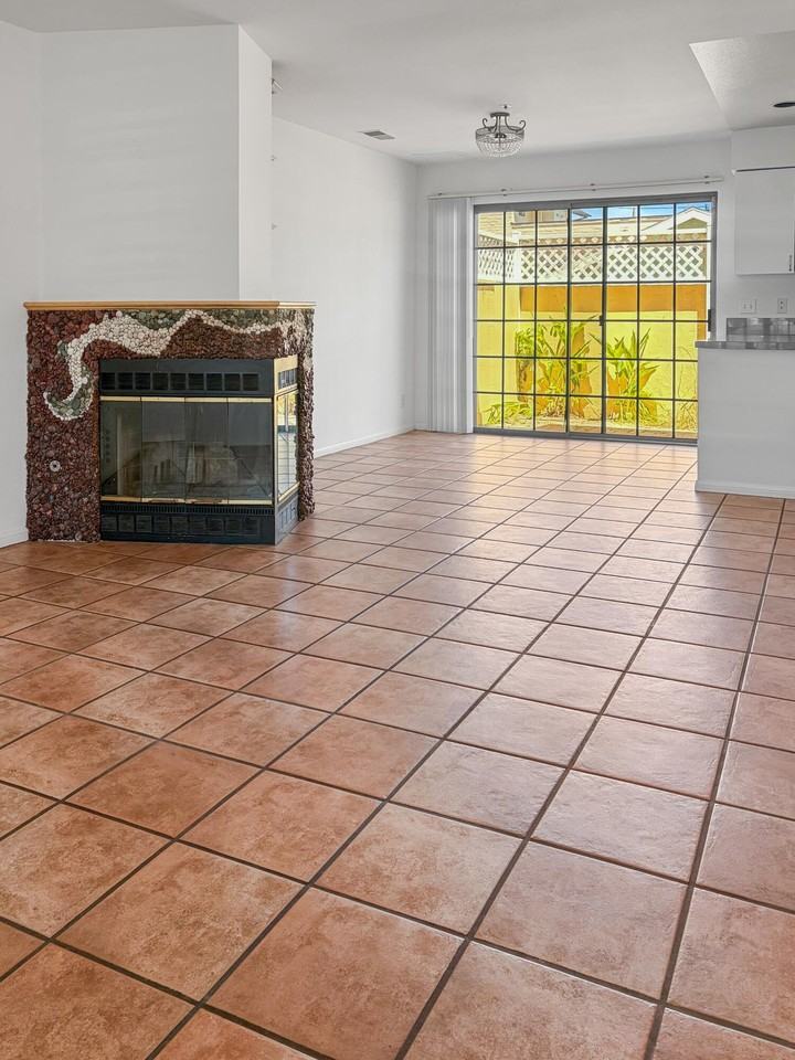 4297 Carpinteria Ave #5 - Photo 3 of 20