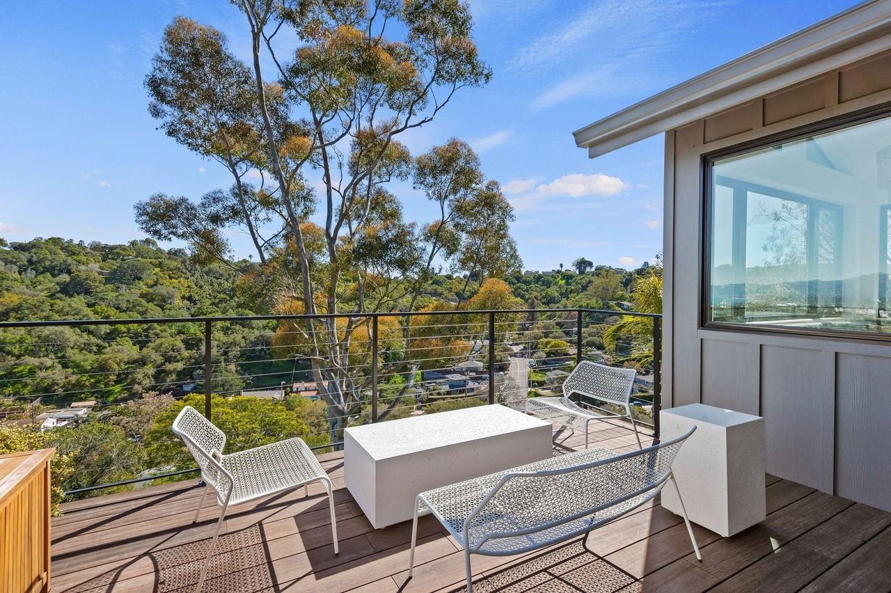 1415 La Cima Rd #B - Photo 3 of 22