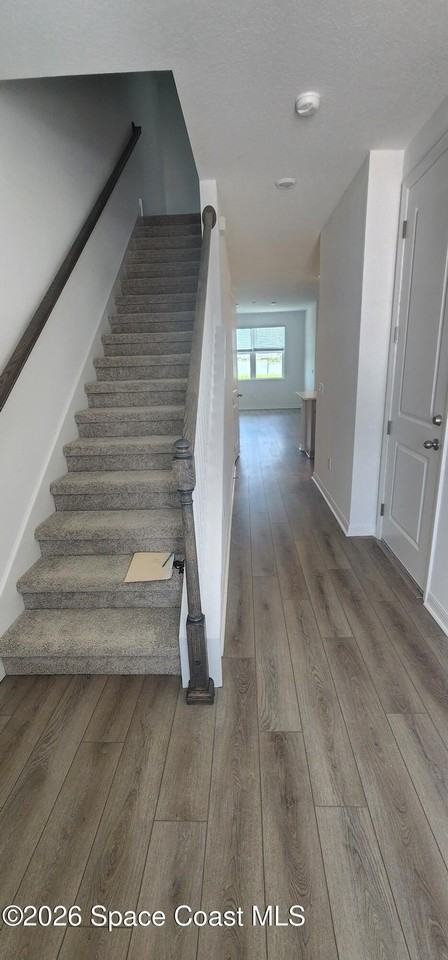1379 Bluewater Ln - Photo 7 of 29