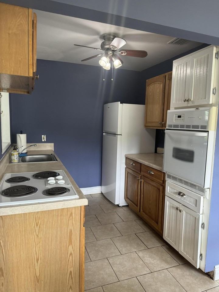 2258 Saint Dunston Ln - Photo 3 of 12