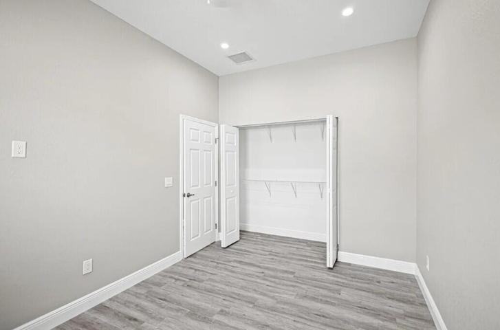 132 Northwest 11th Avenue - Photo 7 of 7