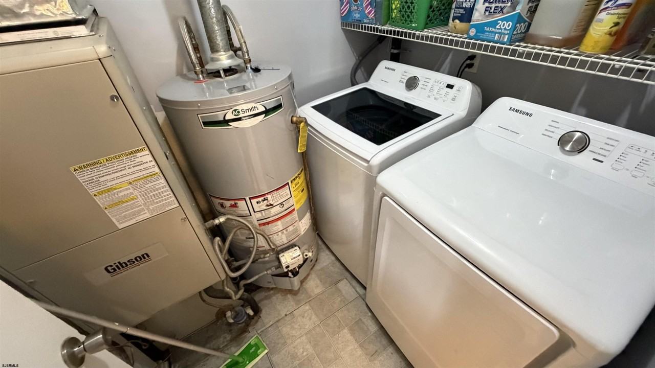 819 Marshall Ct #807 - Photo 5 of 11
