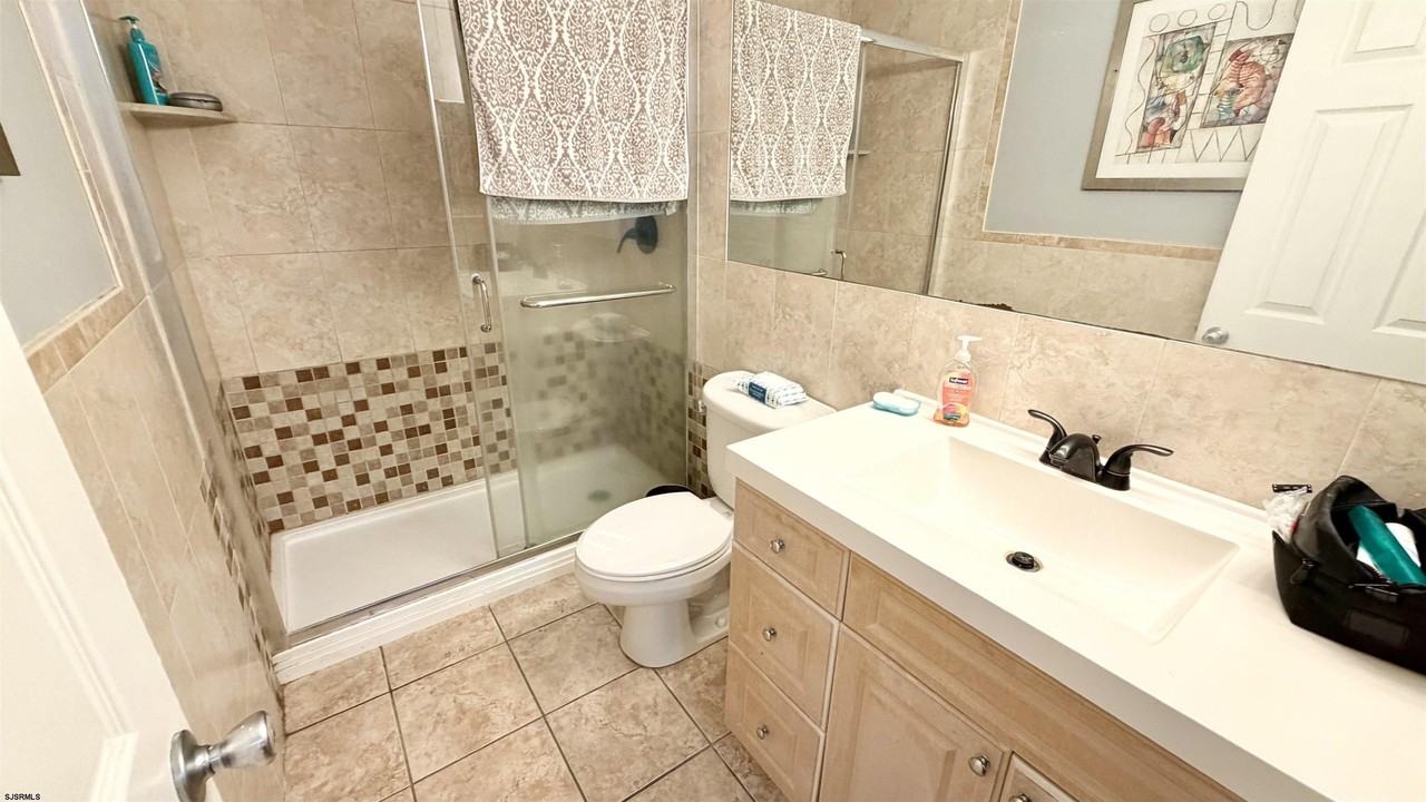 819 Marshall Ct #807 - Photo 7 of 11